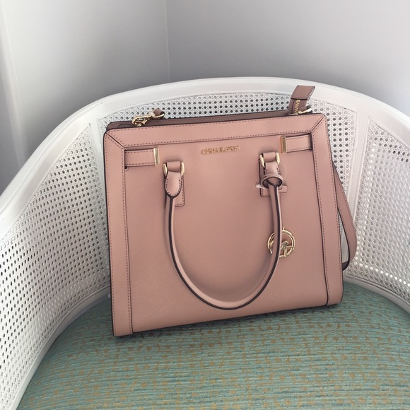 Michael Kors Handbags - Michael Kors Dillon Satchel